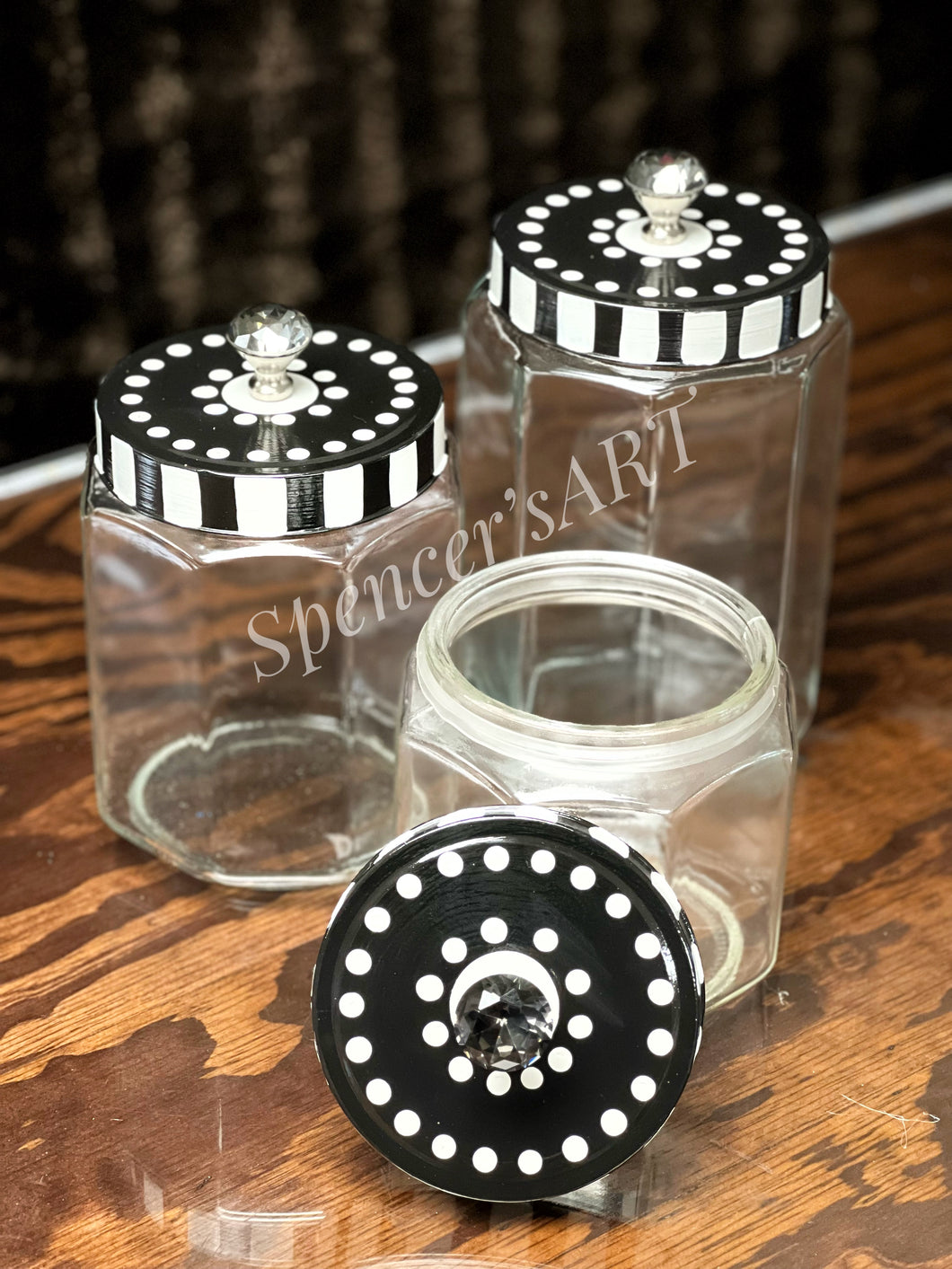 BLACK AND WHITE LID GLASS CANISTER SET