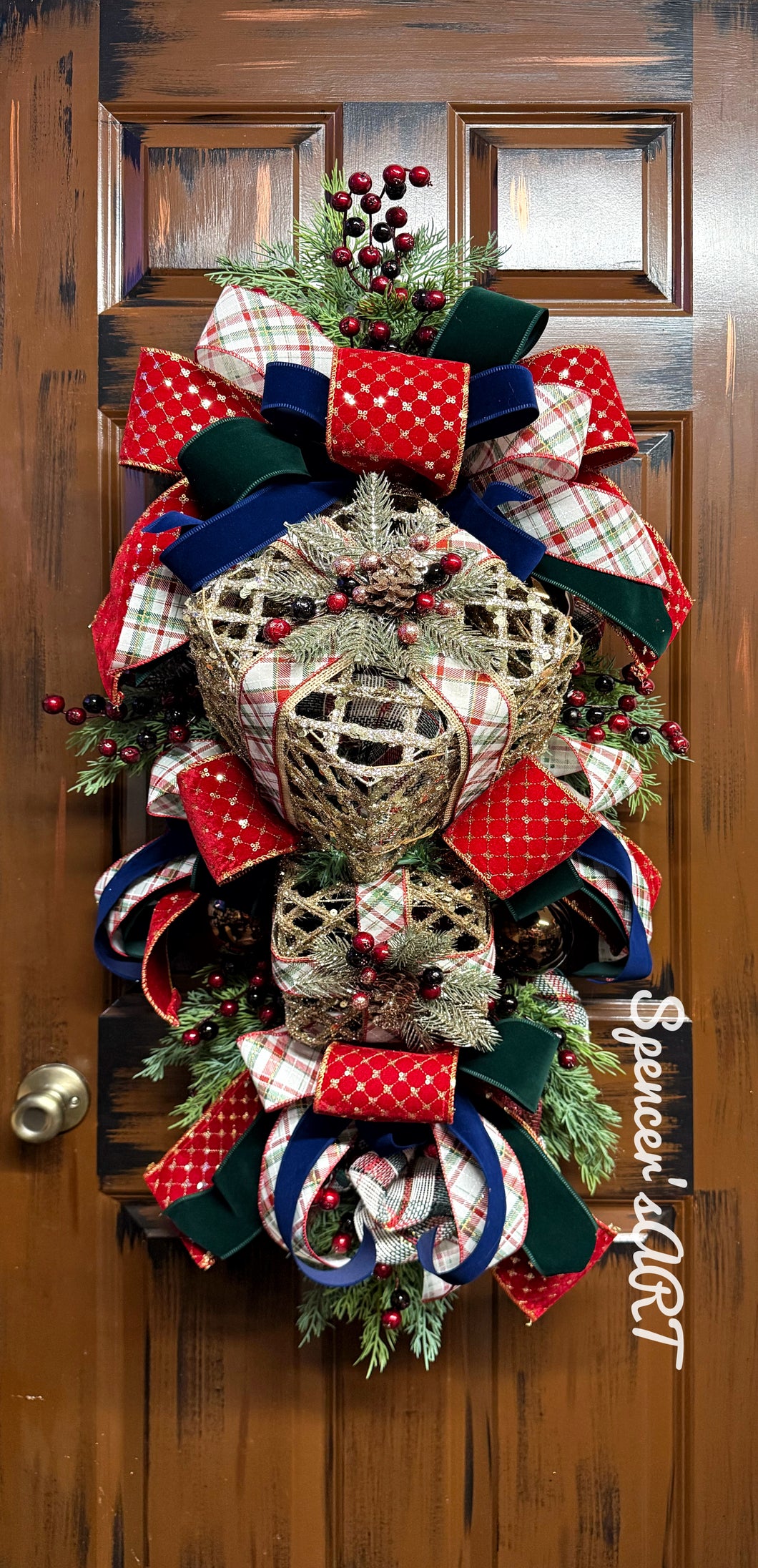 VINTAGE CHRISTMAS WREATH
