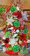 Load image into Gallery viewer, MR. GREEN ORNAMENT
